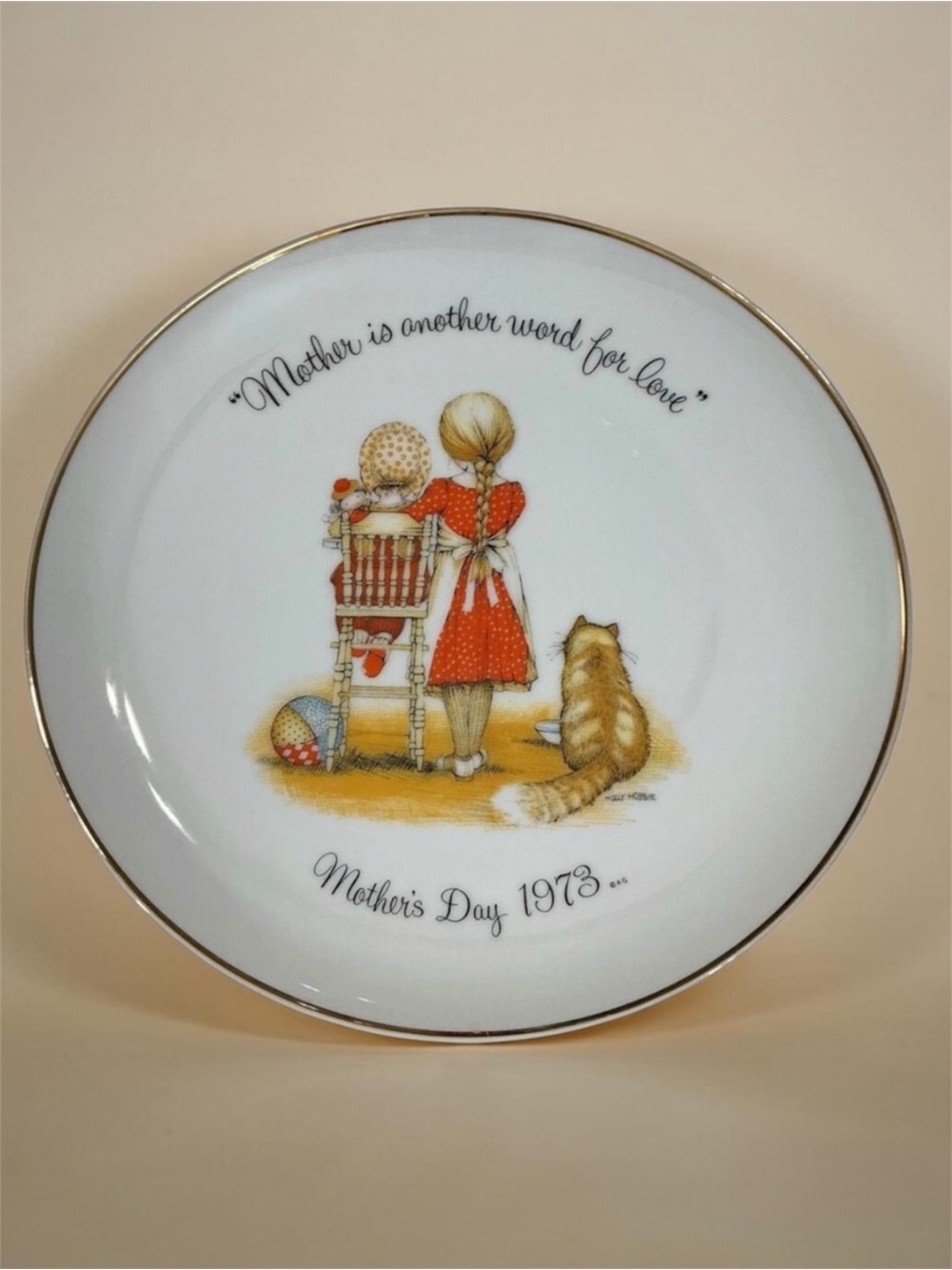 Vintage Holly Hobbie Commemorative Edition Genuine Porcelain 10.5” Plate